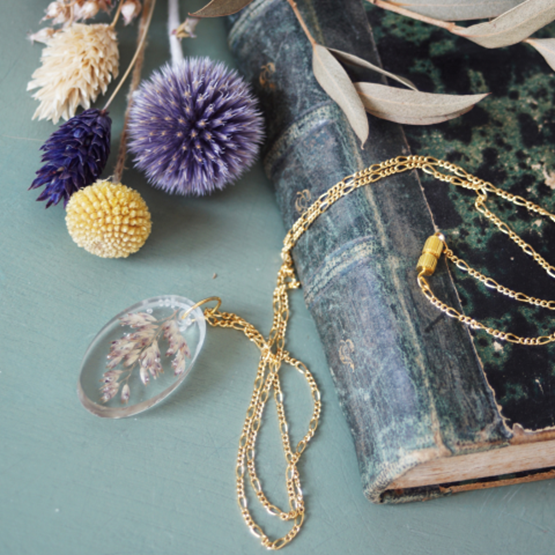 Pendentif en résine UV