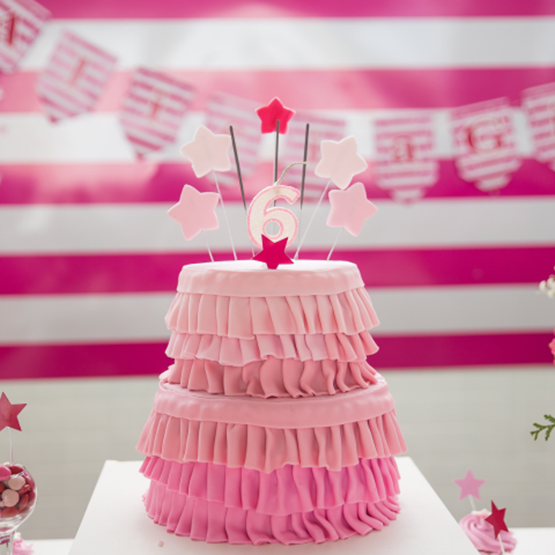 Gâteau rose à froufrou