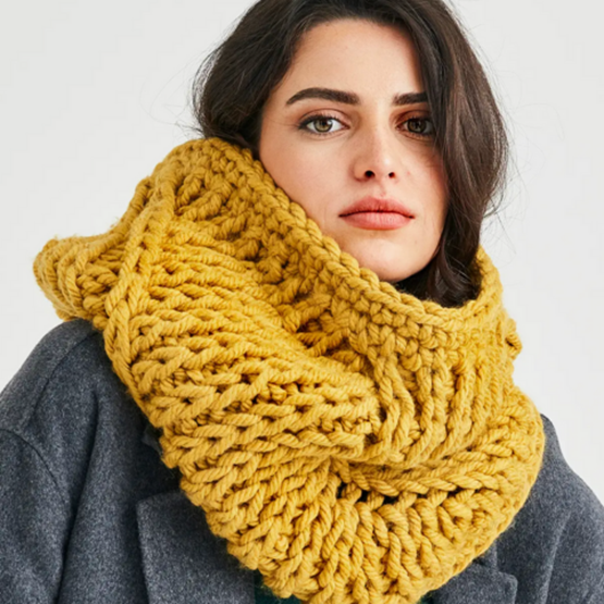 Snood XXL jaune Katia