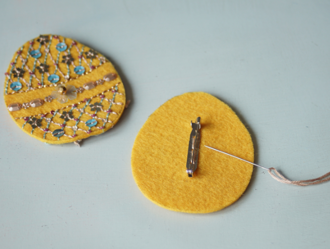 Tuto oeuf de pâques en sequins - Etape 9