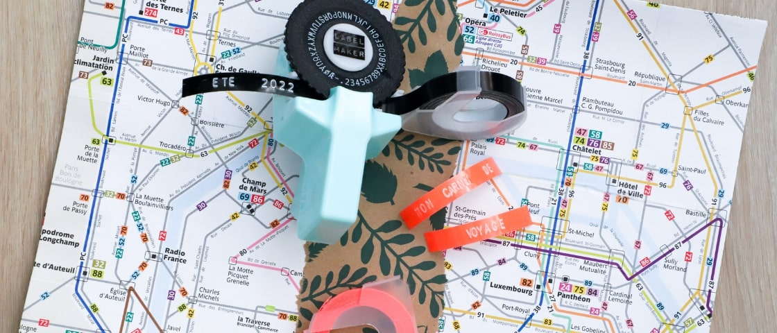 Matériels pour carnet de voyage DIY fait main : étiquetage