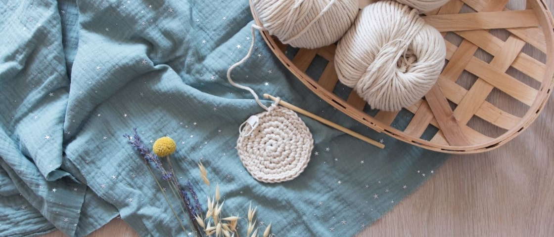 Tuto création DIY au crochet : pelotte de laine et crochet