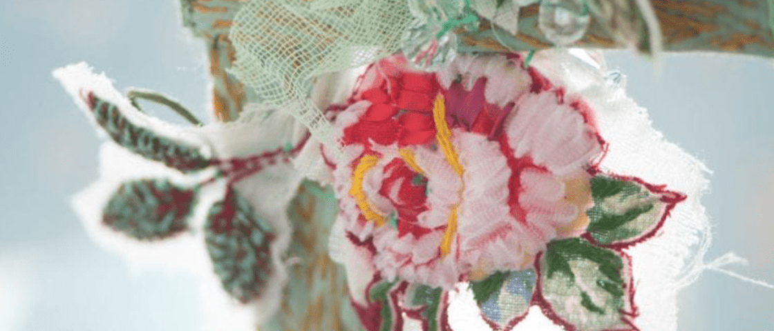 Broderie en relief de Léa Stansal