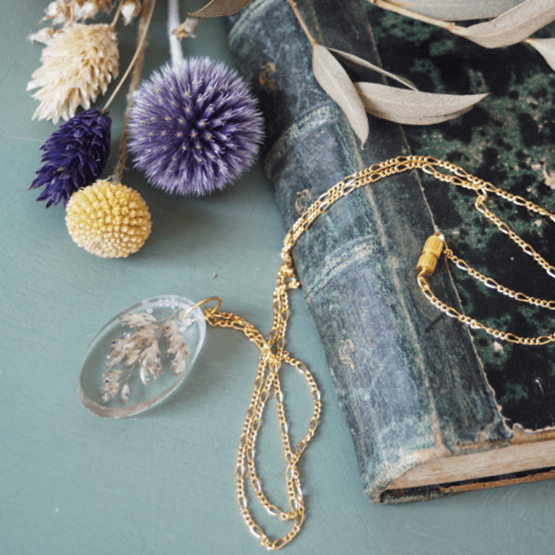 Pendentif en résine UV